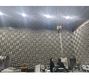 如何避免長時間處于消聲室中的不適